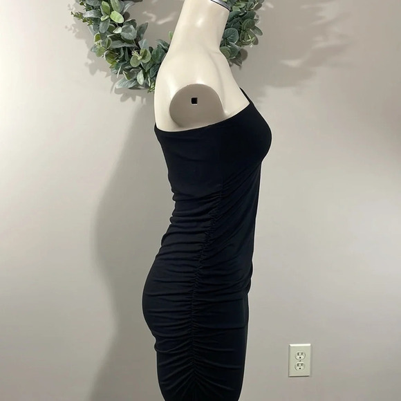 NWOT Isabella Oliver Brunswick Black Maternity Dress Ruched  One Shoulde… - Picture 10 of 16